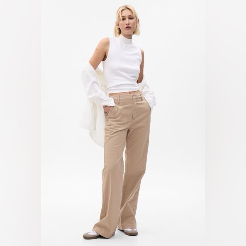 Gap High Rise Flare Khaki Pants Size 8 NWT Brand New Neutral